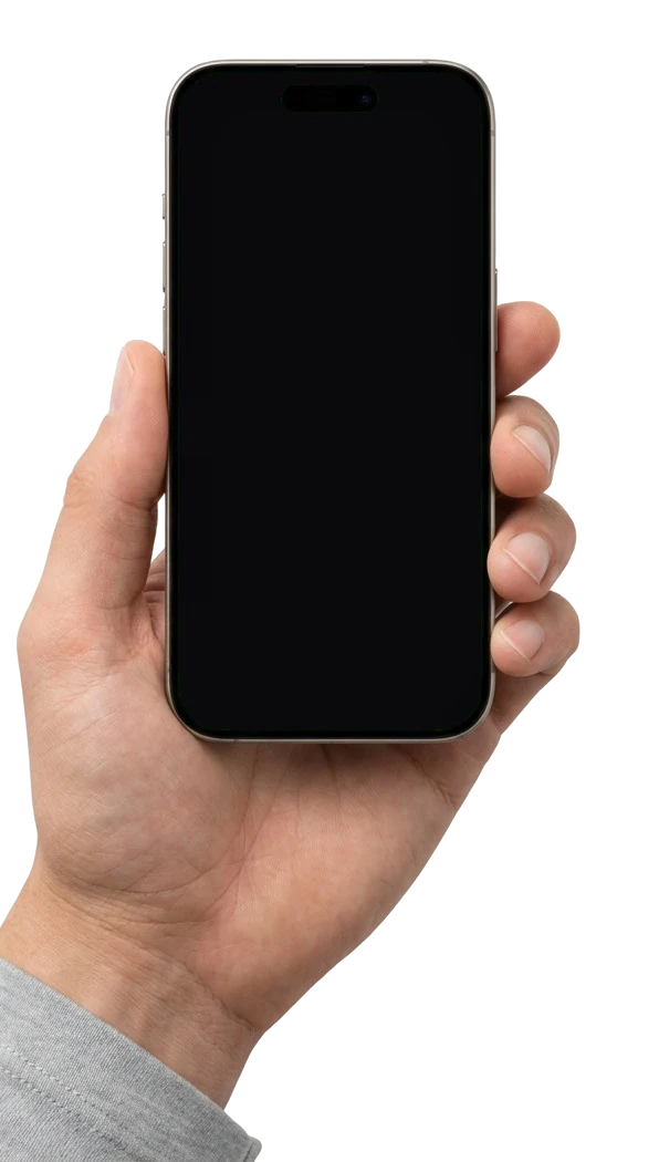 Mão segurando um celular com o cartão digital de João Antônio, mestre de obras